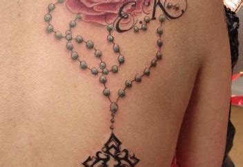 What is the proper way to hold a rosary. 9 Beautiful Rosary Beads Tattoo Ideas, Designs And Meaning ...