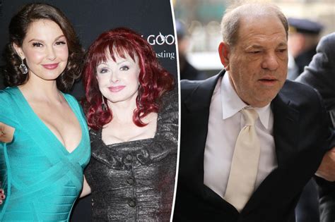 Weinstein Accuser Ashley Judd Got Support From Naomi Judd