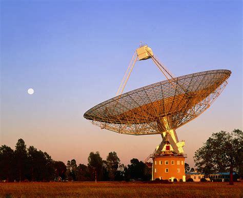 View Of Parkes Radio Telescope Australia Photograph By David Nunuk
