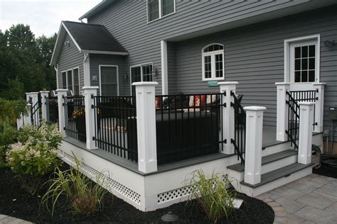 20 Pictures Of Decks With Black Railings 2022