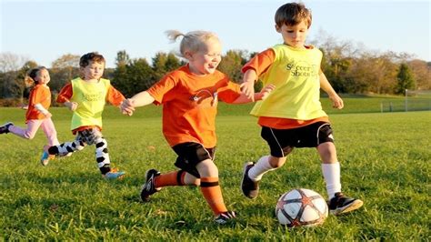 نصيحة لكل أم كرة القدم تحسن نمو العظام عند الأطفال Agri2day اجري