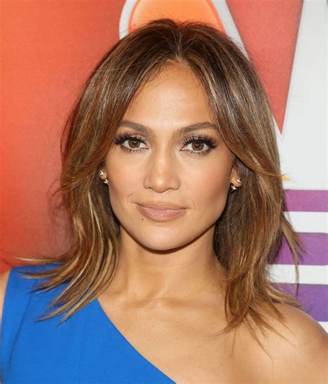 However, the benefit hoola matte bronzer is award winning and a number one best seller pretty much everywhere. Best Bronzer - Best Bronzer for Every Skin Tone