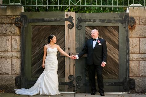 Contact chicago sports museum in chicago, with weddings starting at $11,943 for 50 guests. Wedding at the Glessner House Museum, Chicago IL | Best ...