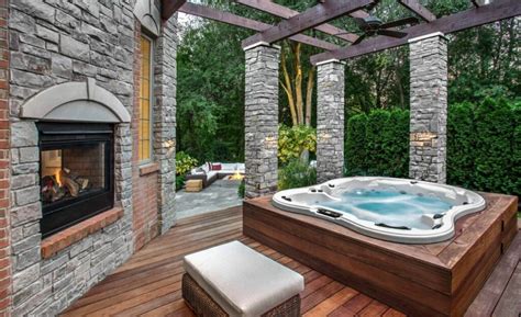 Inspiring Ideas For Beautiful Hot Tub Enclosures And Decors