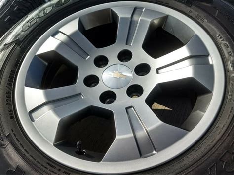 18 Chevy Tahoe Z71 Gray Oem 2020 And Goodyear Wrangler Fortitude Ht