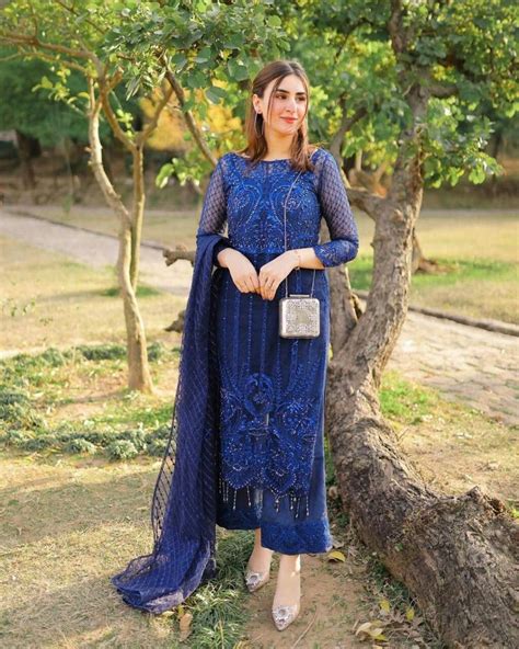 Pin By Kamaljeet Kaur On New Pakistani Fancy Dresses Fancy Dress Design Designer Party Wear