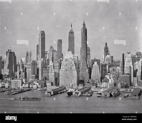 1940s New York City Street Hi Res Stock Photography And Images Alamy