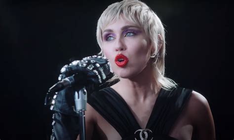 Watch Miley Cyrus' Sassy Self-Directed Video For New Song 'Midnight Sky