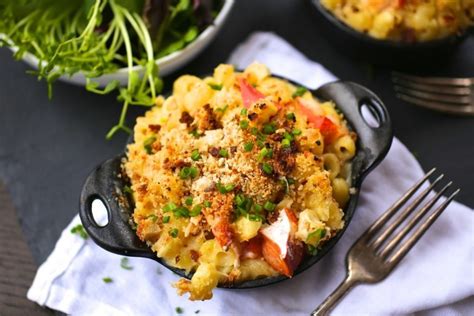 Lobster Mac And Cheese With Garlic Lemon Crust Nerds With Knives
