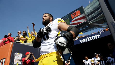 Steelers Villanueva Takes A Stand But Might Agree With Kaepernicks