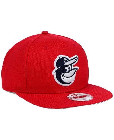 Vind fantastische aanbiedingen voor new era orioles 7 1 2. New Era Baltimore Orioles Twisted Original Fit 9Fifty Snapback Cap in Red for Men | Lyst