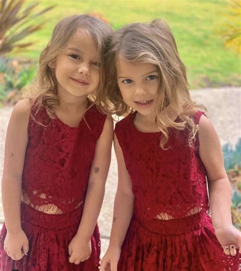 Pin By Madi Taylor On The Bader Twins Static Hair Outfits Hair Problems