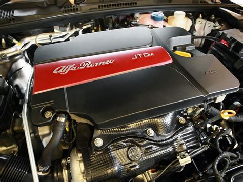En 2000, la 156 est proposée aussi en version break appelé « sportwagon » (ou sw). Alfa Romeo 159 Sportwagon estate (1 generation) 2.4 JTDM ...