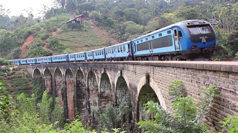 Train Over Nine Arch Bridge Youtube