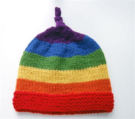 Free banded knit beanie pattern in 4 sizes! Rainbow Children's Beanie | AllFreeKnitting.com