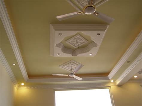 The ceiling fan is 70 inches in size and designed for cooling large rooms. Pop Design For Ceiling Fan | www.Gradschoolfairs.com