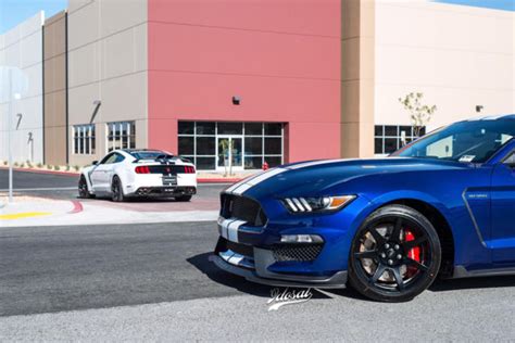 2016 Ford Mustang Shelby Gt350r Deep Impact Blue Electronics Pack Gt350