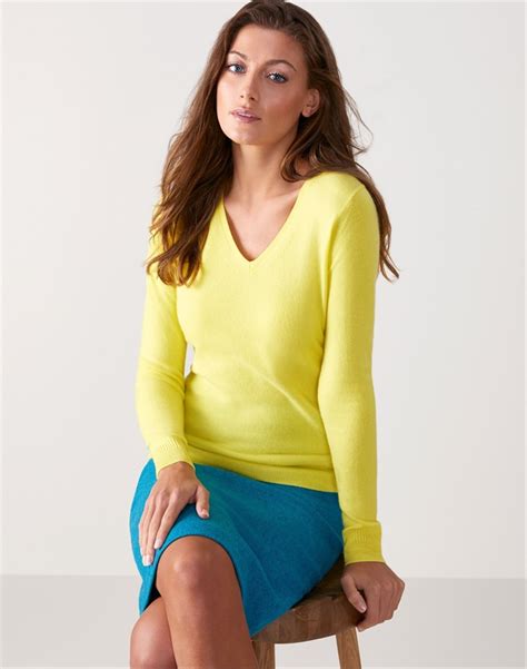 Limeade Cashmere Slim Fit V Neck Sweater Pure Collection