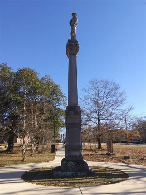 Confederate Statue In 2020 Confederate Statues Statue Confederate