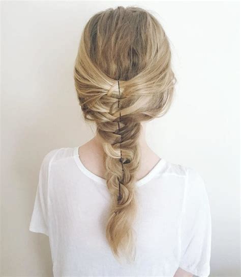 21 Most Attractive Hairstyles With Hair Pins Hottest Haircuts