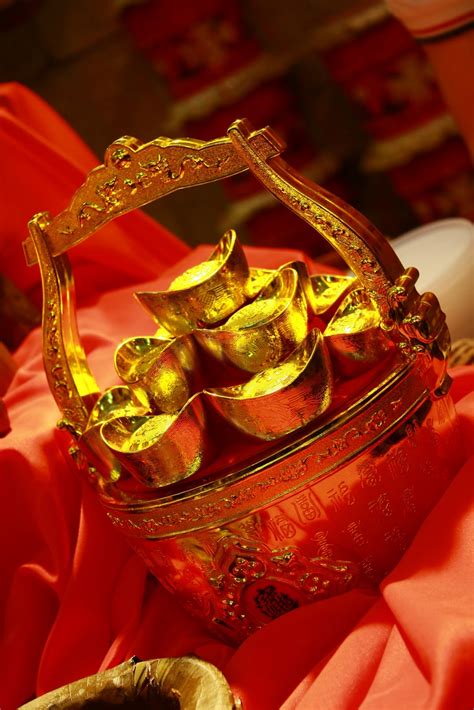 (semoga anda mendapat kemakmuran) memasuki tanggal 12 februari 2021, warga tionghoa dan umat konghucu merayakan pergantian tahun, dimana pada tanggal ini dalam perhitungan kalender cina merupakan tahun baru yang ke. nurulawatif: Tahun Baru Cina