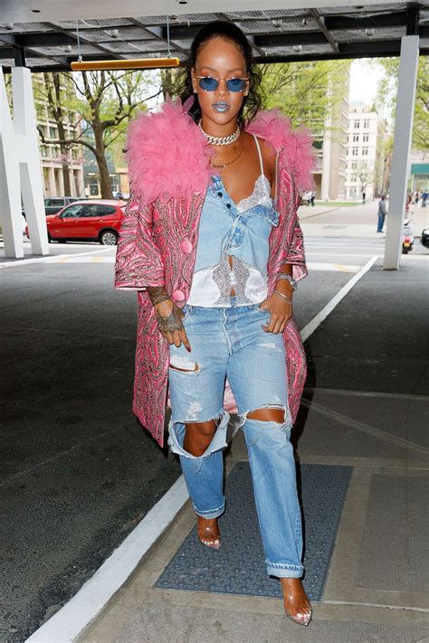 25 iconic rihanna outfits the best rihanna style ideas to steal
