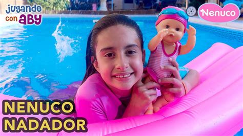 Aby Es Profesora De Natación De Nenuco Nadador En La Piscina Youtube