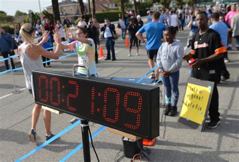 Photos Runners Put Best Foot Forward For Armed Forces Day Weekend In