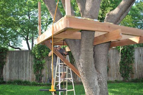 How To Build A Treehouse Tree House Diy Simple Tree House Tree