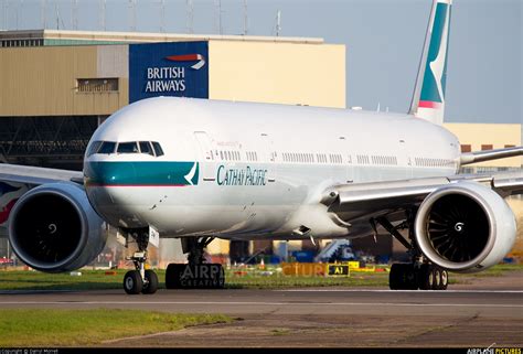 B Kpm Cathay Pacific Boeing 777 300er At London Heathrow Photo Id