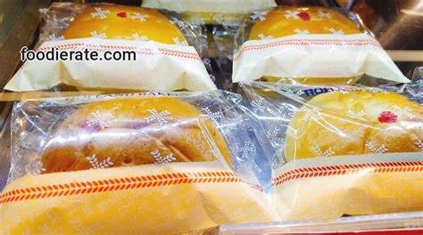 This is article about bolu gulung potong rating: Holland Bakery - Thamrin - Thamrin City - alamat cabang ...
