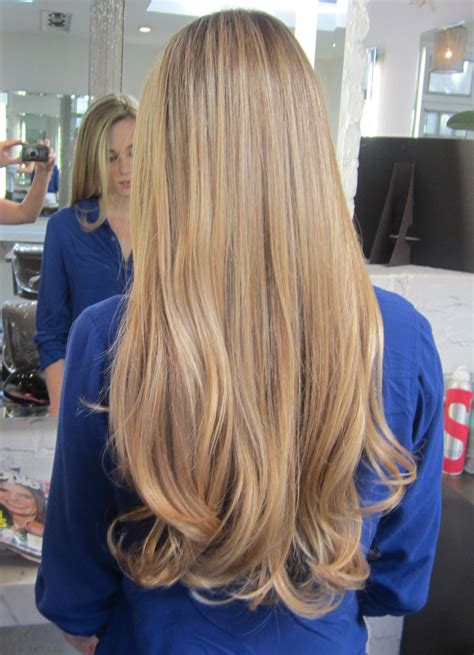 honey blonde hair color 30 honey blonde hair color ideas you can t help falling in if