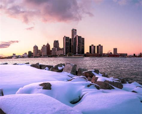 Detroit Winter Photos Stock Photos Pictures And Royalty Free Images Istock