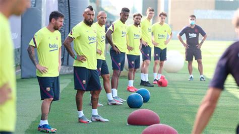Barça B Players Join First Team Ahead Of Champions League Return