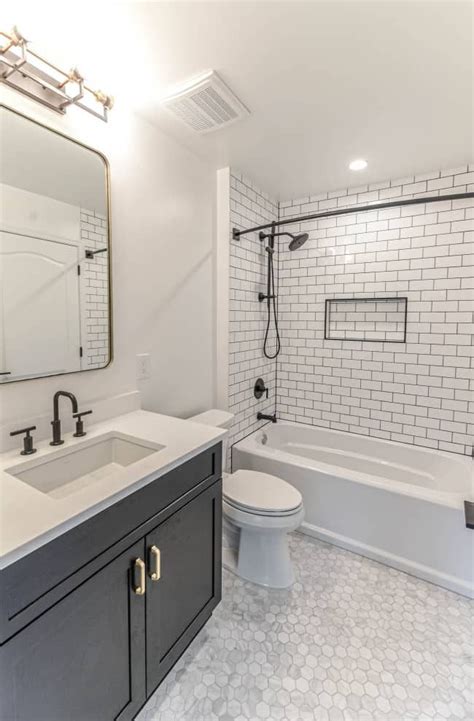 28 Small Bathroom Ideas With Bathtubs For 2023 Bathroom Layout Small