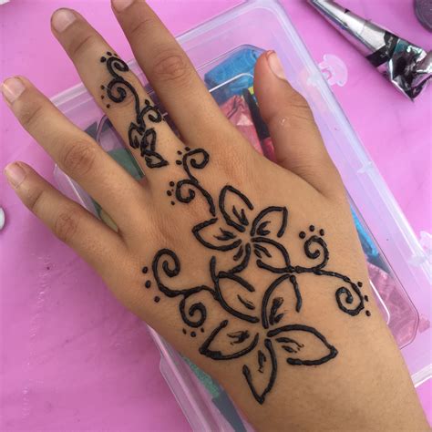 Tribal tattoos dolphins tattoo tattoo designs art tattoo art tattoos celtic tattoos cute tattoos henna tattoo. Cute henna flower design on the hand | ボディアート