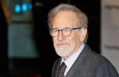 Steven Spielberg Predicts Oscars Will Do What the Golden Globes Didn't ...