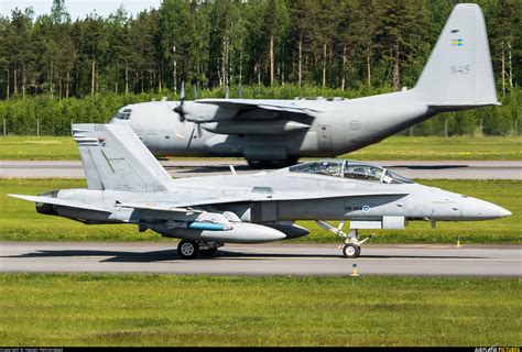 Hn 466 Finland Air Force Mcdonnell Douglas F 18d Hornet At Turku