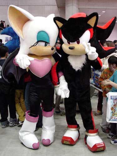 A Little Look At 27 Years Of Sonic Costumes Sonic Costume Sonic And