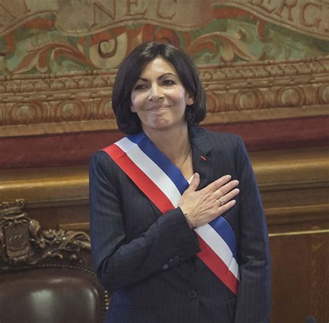 First Female Mayor Of Paris Takes Office Daily Mail Online