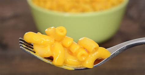 Eaten as a side or as an entrée, mac and cheese is a classic comfort food that both kids and adults enjoy. The Best Fast-Food Restaurant Mac and Cheese - Eater