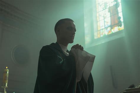 'Corpus Christi' Movie Review: There's a New Hot Priest in Town ...