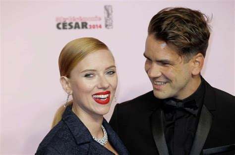 Scarlett Johansson Divorcing Romain Dauriac
