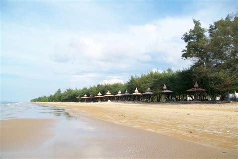 Keindahan Pantai Lombang Lombang Mamuju Tak Kalah Dari Bali