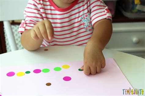 10 Brincadeiras Artísticas Para Bebês De 2 Anos