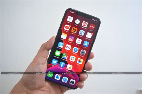 They're also much brighter at 1,200 nits for hdr content, compared to a maximum. iPhone 11 Pro Max Review | NDTV Gadgets 360