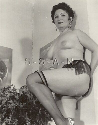 Original Vintage S S Nude Rp Well Endowed Mature Woman Fancy My XXX