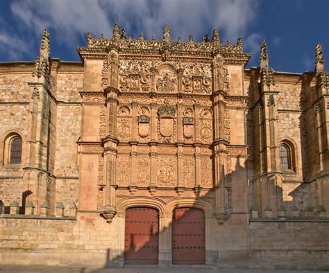Universidad de salamanca) is a spanish higher education institution, located in the city of salamanca, west of madrid, in the autonomous community of castile and león. universidad de salamanca fachada | Flickr - Photo Sharing!