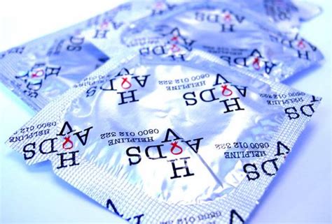 Daerah Di Indonesia Haramkan Penjualan Kondom Di Kedai Serbaneka Astro Awani