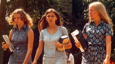 1970s Fashion Trends For Women Bellatory
